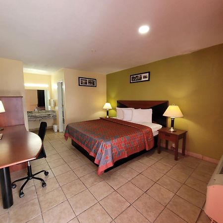 La Vista Motel Brownsville Buitenkant foto